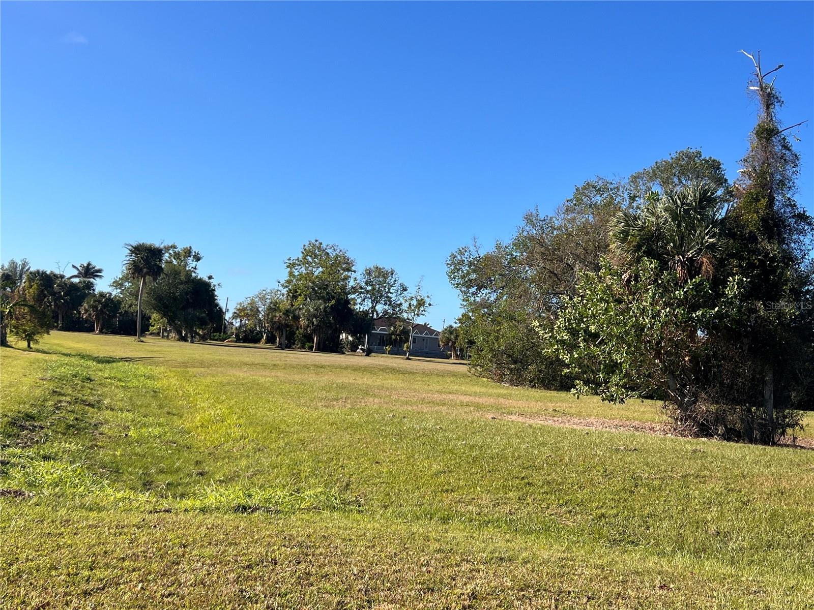 Image 7 of 17 For 16810 Acapulco Road