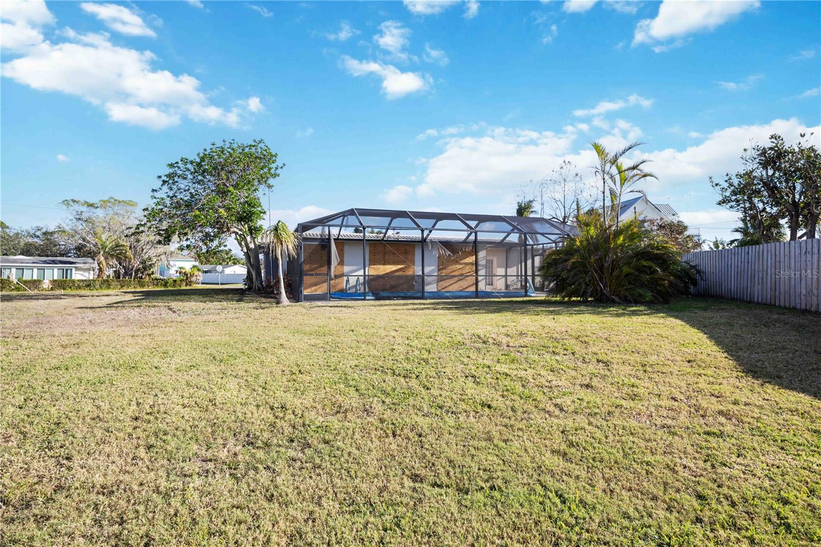 Image 10 of 40 For 806 Arlington Road