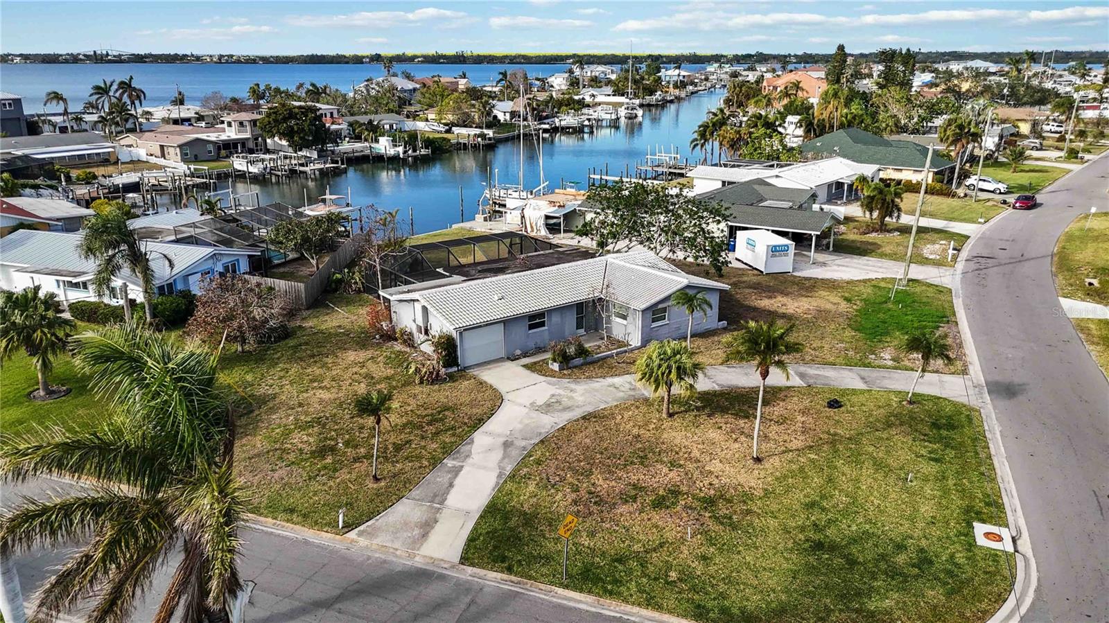 Image 12 of 40 For 806 Arlington Road
