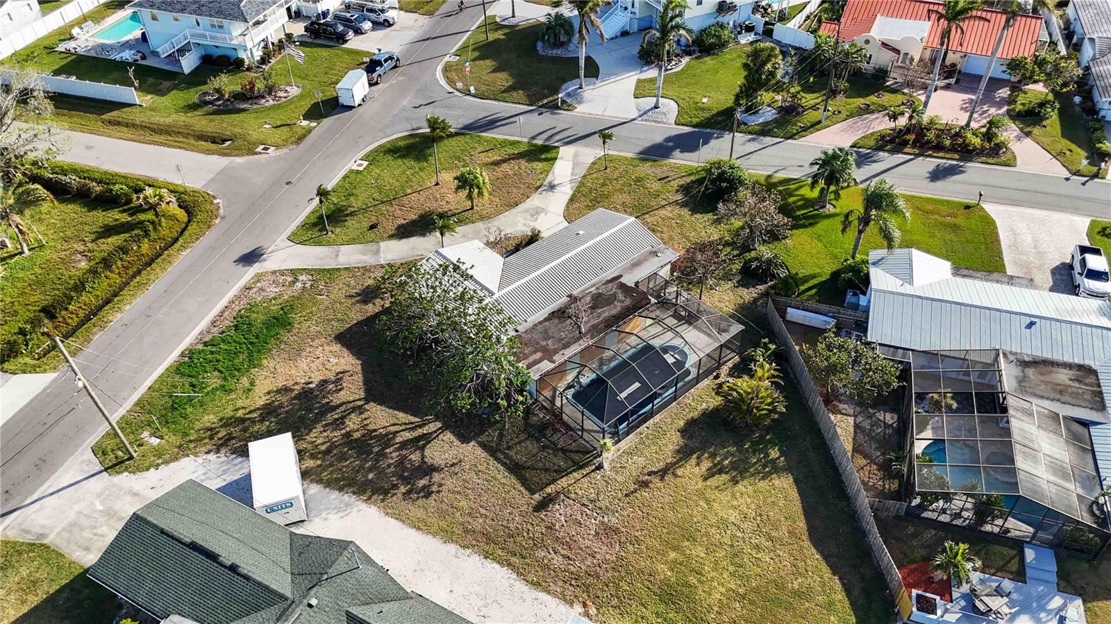 Image 41 of 76 For 806 Arlington Road