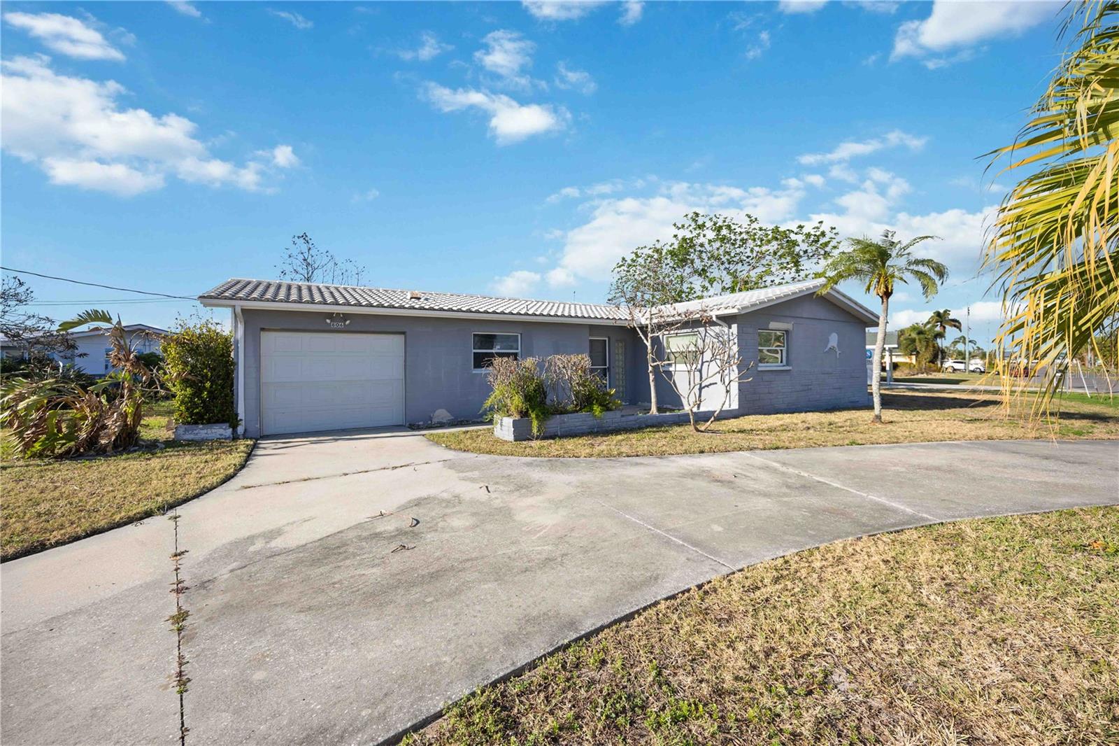 Image 7 of 40 For 806 Arlington Road