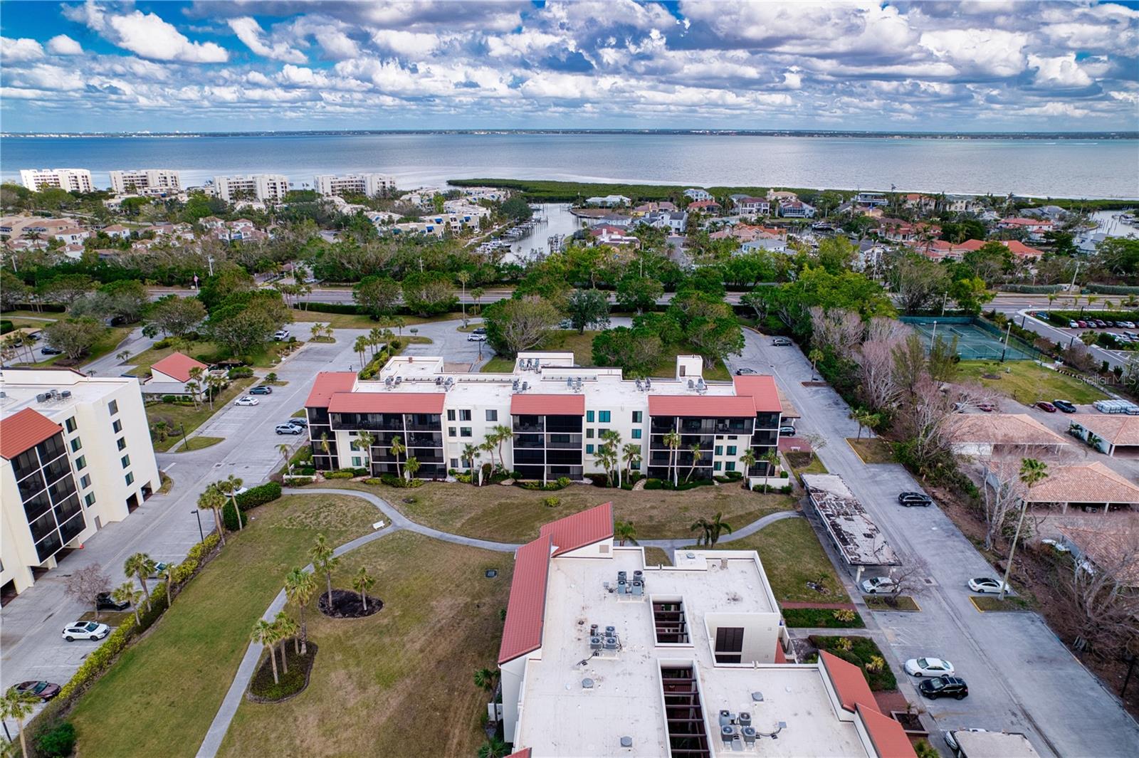 Image 36 of 49 For 1935 Gulf Of Mexico Drive G7-302