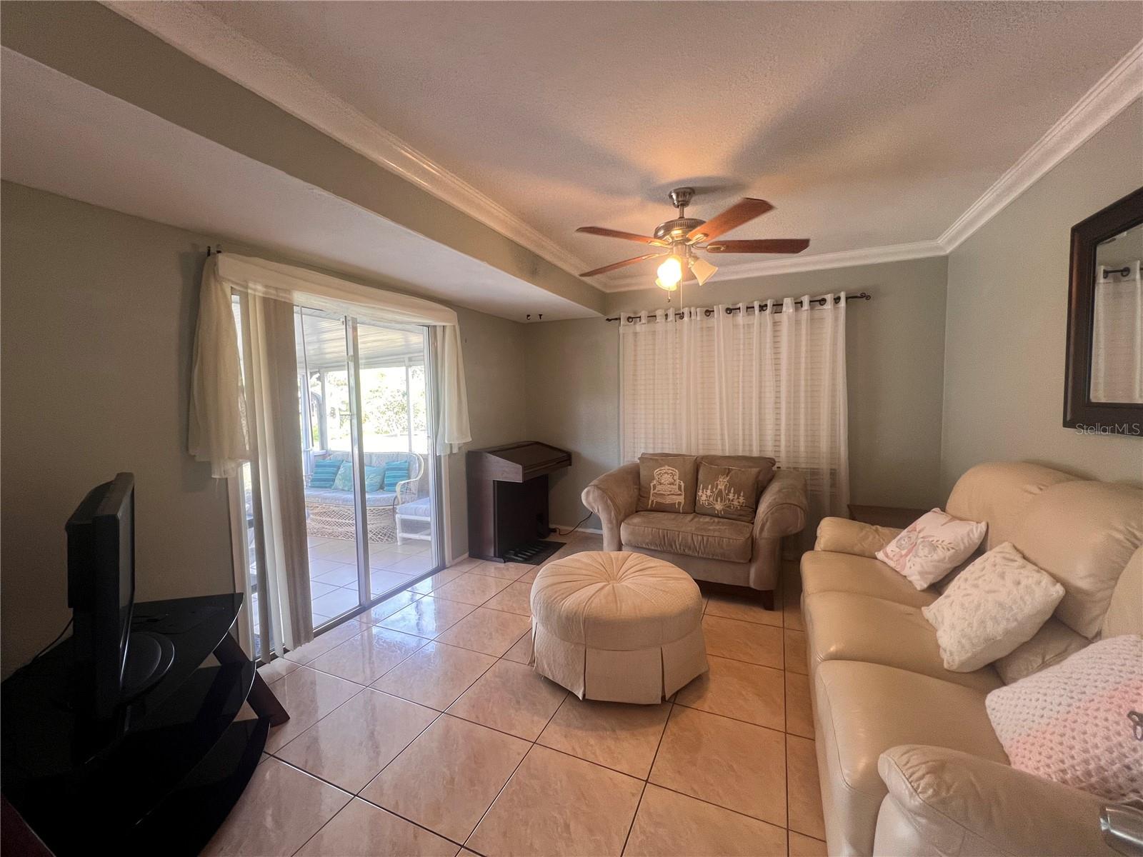 Image 12 of 26 For 1173 Harbor Boulevard