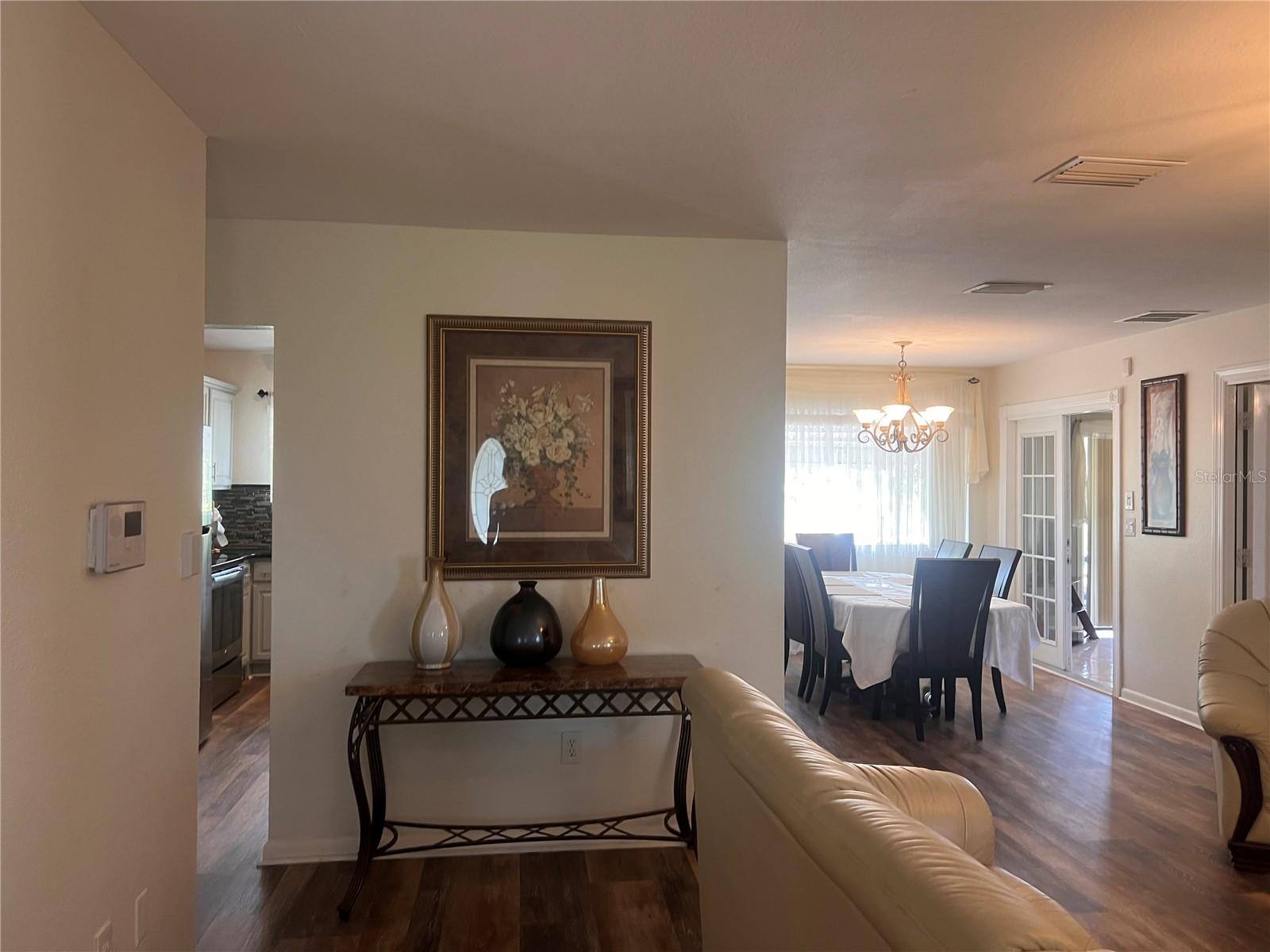 Image 4 of 26 For 1173 Harbor Boulevard