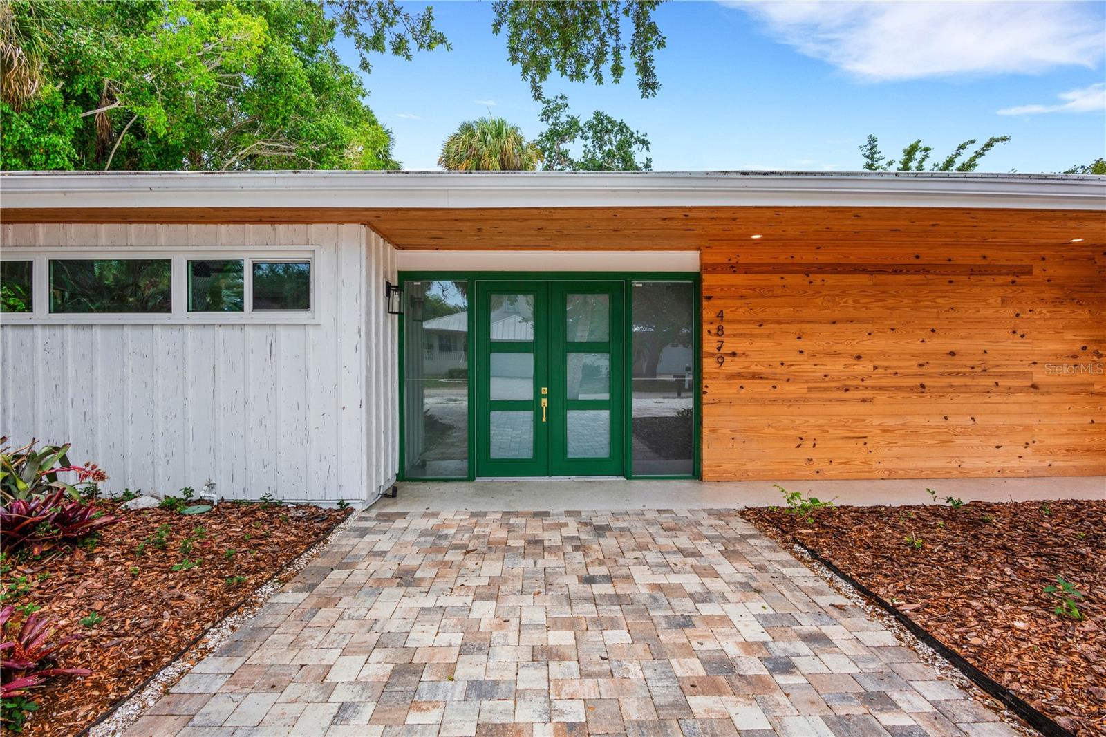 Details for 4879 Commonwealth Drive, SARASOTA, FL 34242