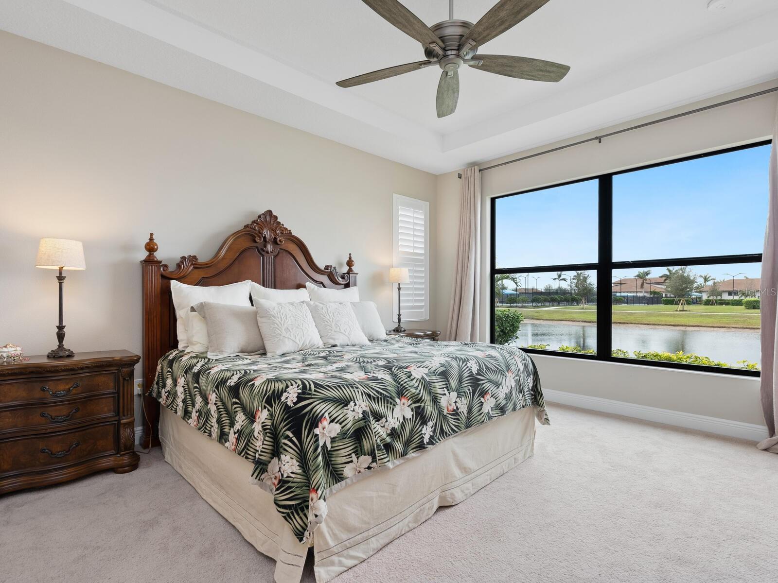 Image 13 of 47 For 4925 Surfside Circle