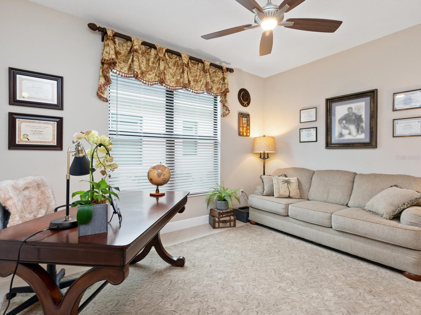Image 21 of 47 For 4925 Surfside Circle