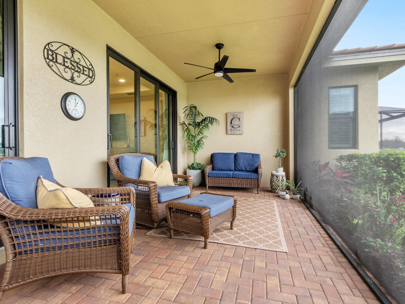 Image 23 of 47 For 4925 Surfside Circle