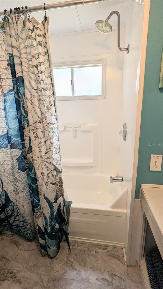 Image 15 of 23 For 12507 Cortez Road W 58