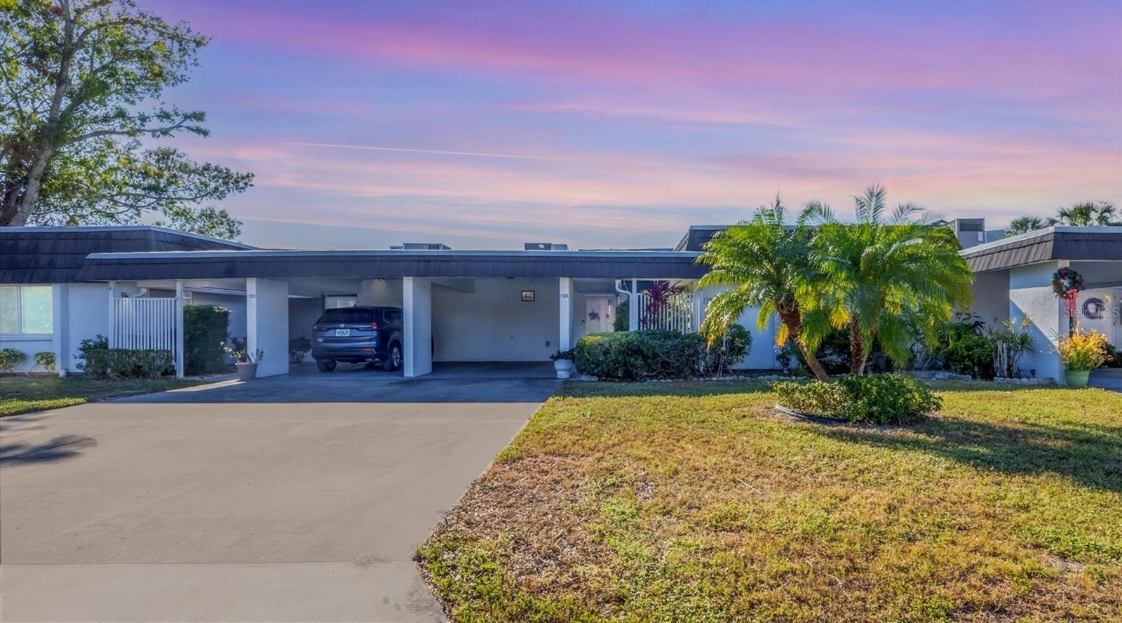 Details for 1305 Glen Oaks Drive E 130, SARASOTA, FL 34232