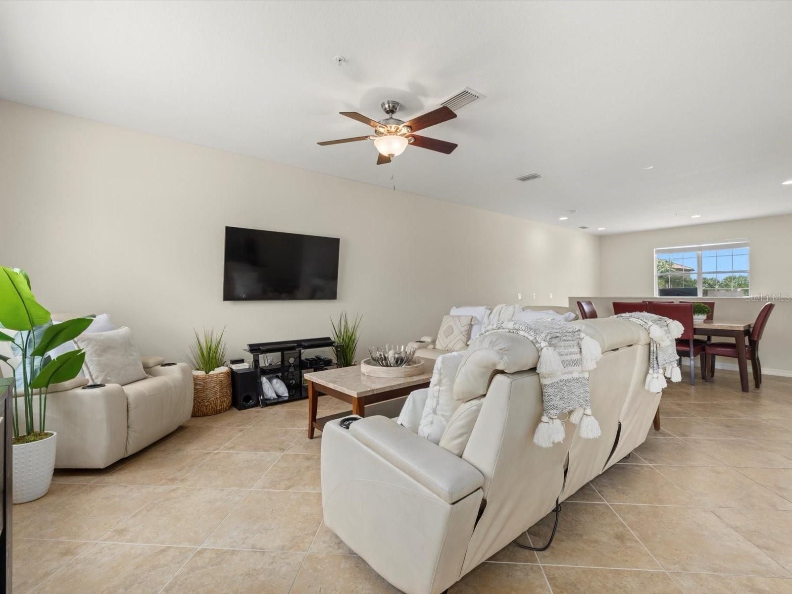 Image 11 of 67 For 8141 Miramar Way 8141