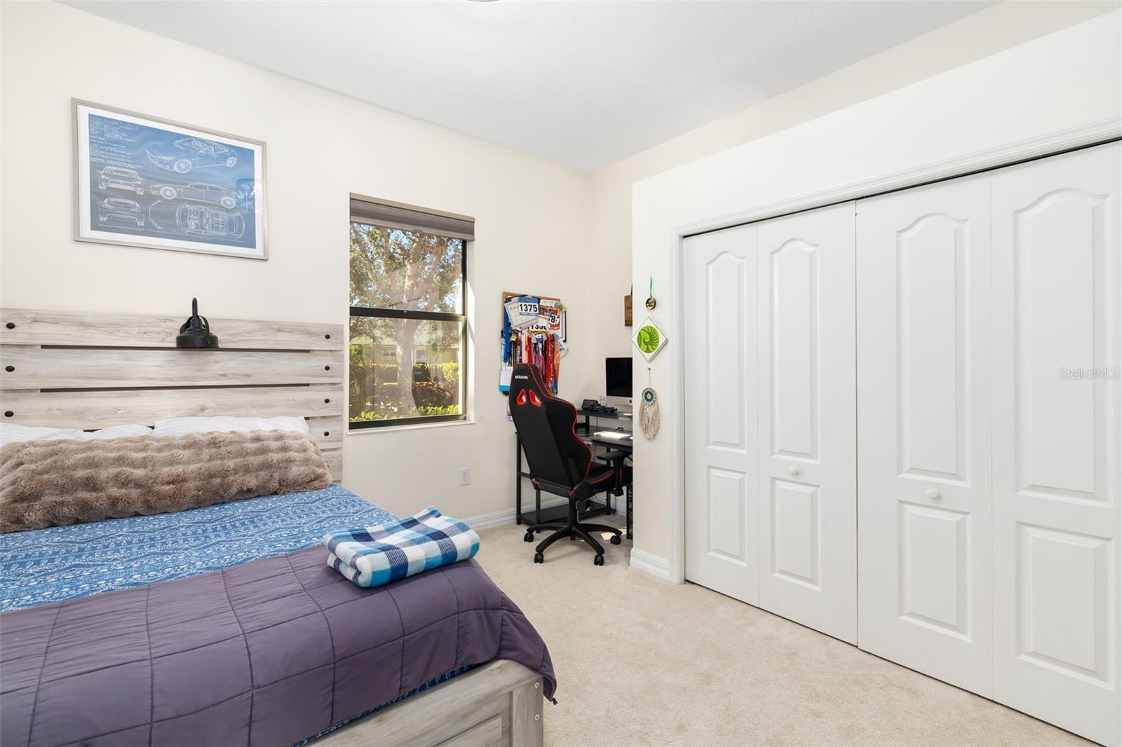 Listing photo id 16 for 6305 Royal Tern Circle