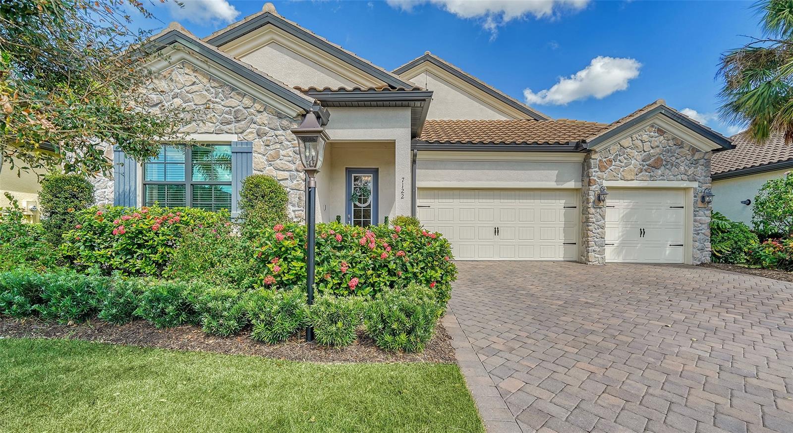 Details for 7122 Whittlebury Trail, BRADENTON, FL 34202