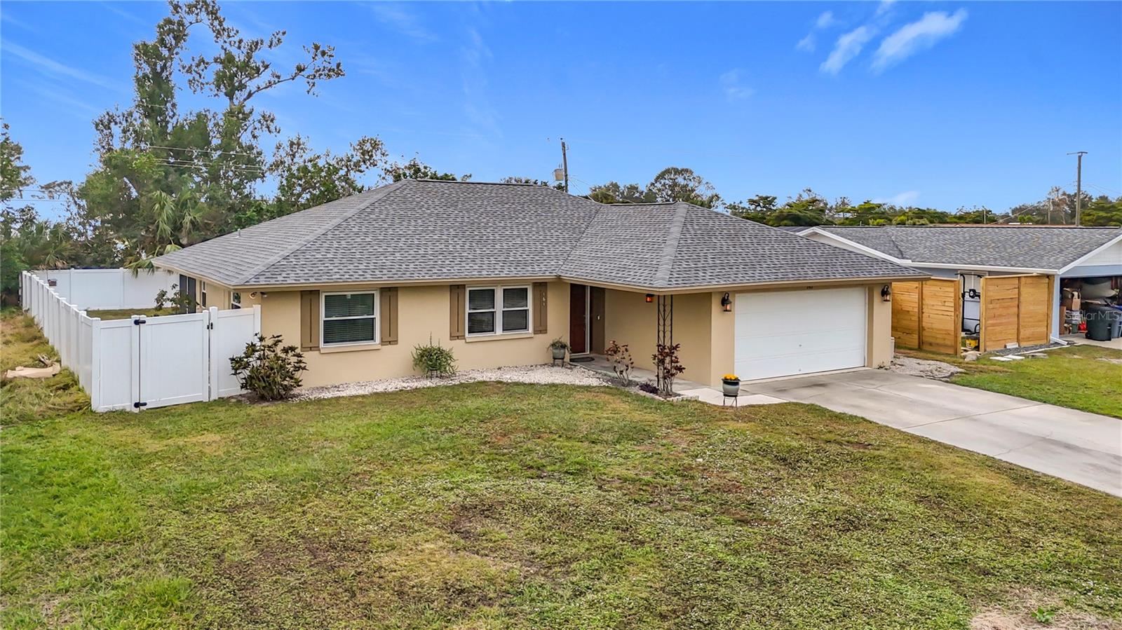 Details for 161 Sandhurst Drive, VENICE, FL 34293