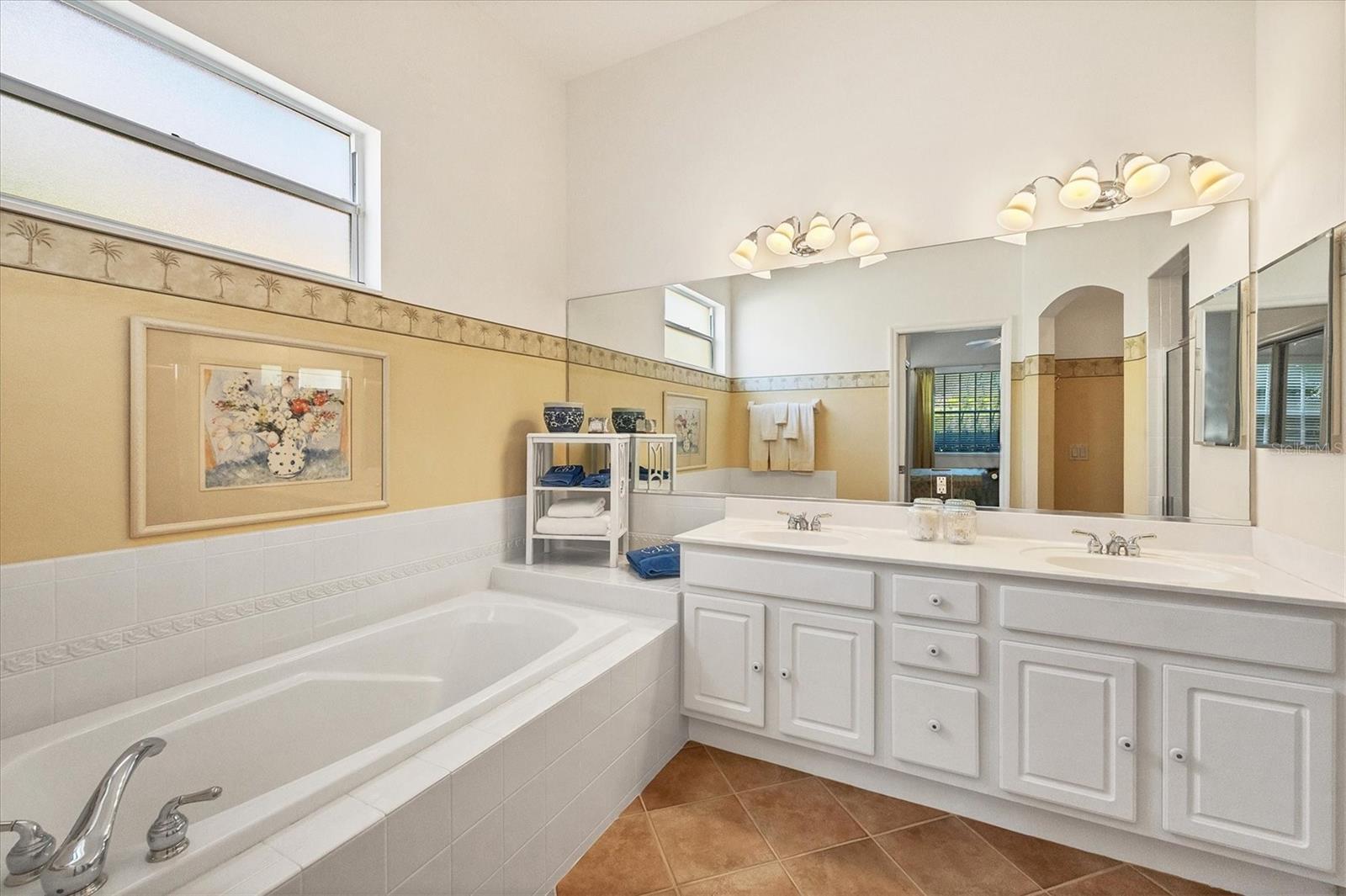 Image 15 of 41 For 6847 Bay Hill Drive
