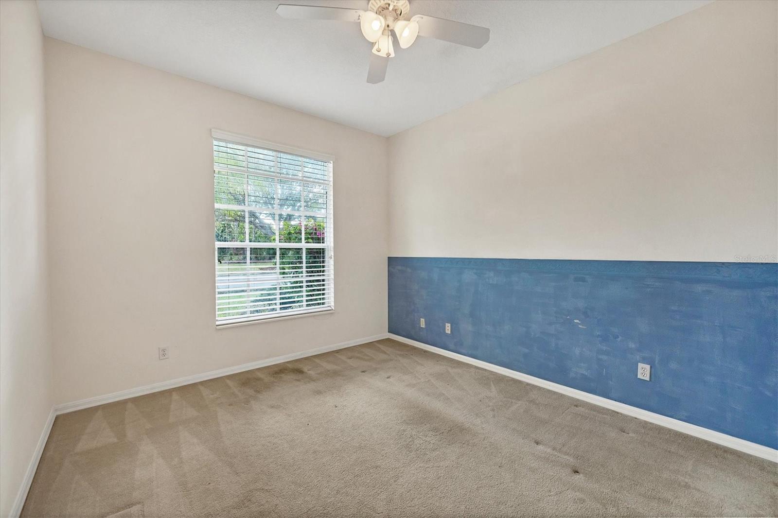 Image 16 of 41 For 6847 Bay Hill Drive