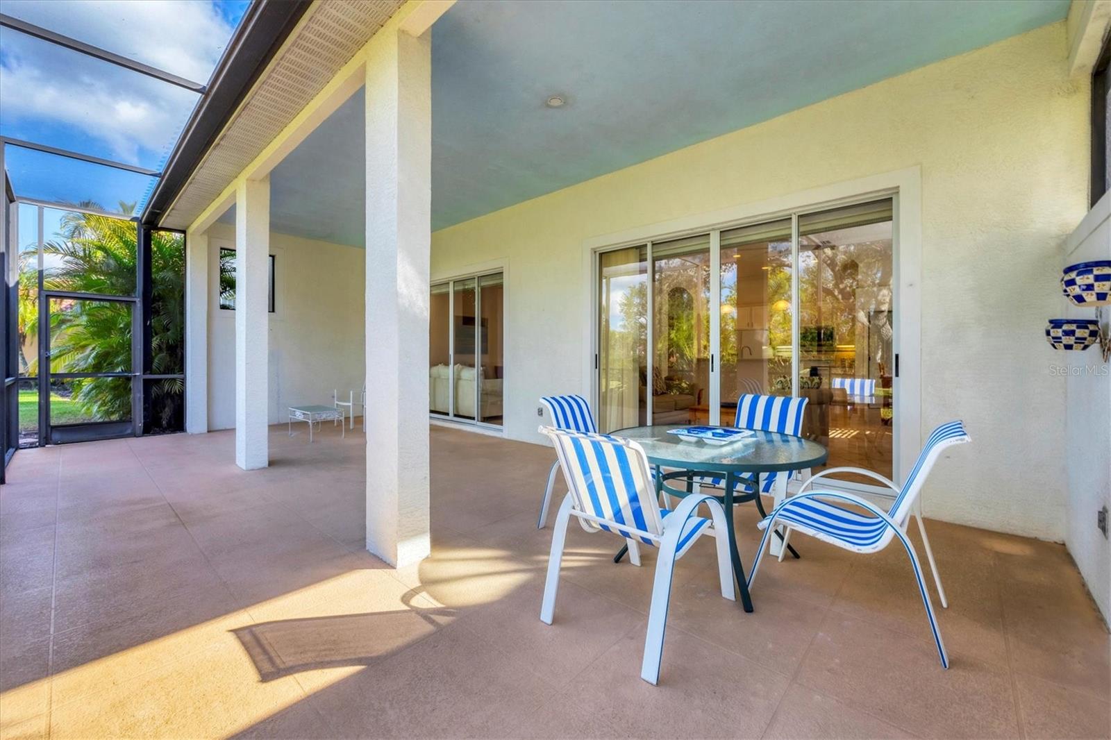 Image 23 of 41 For 6847 Bay Hill Drive