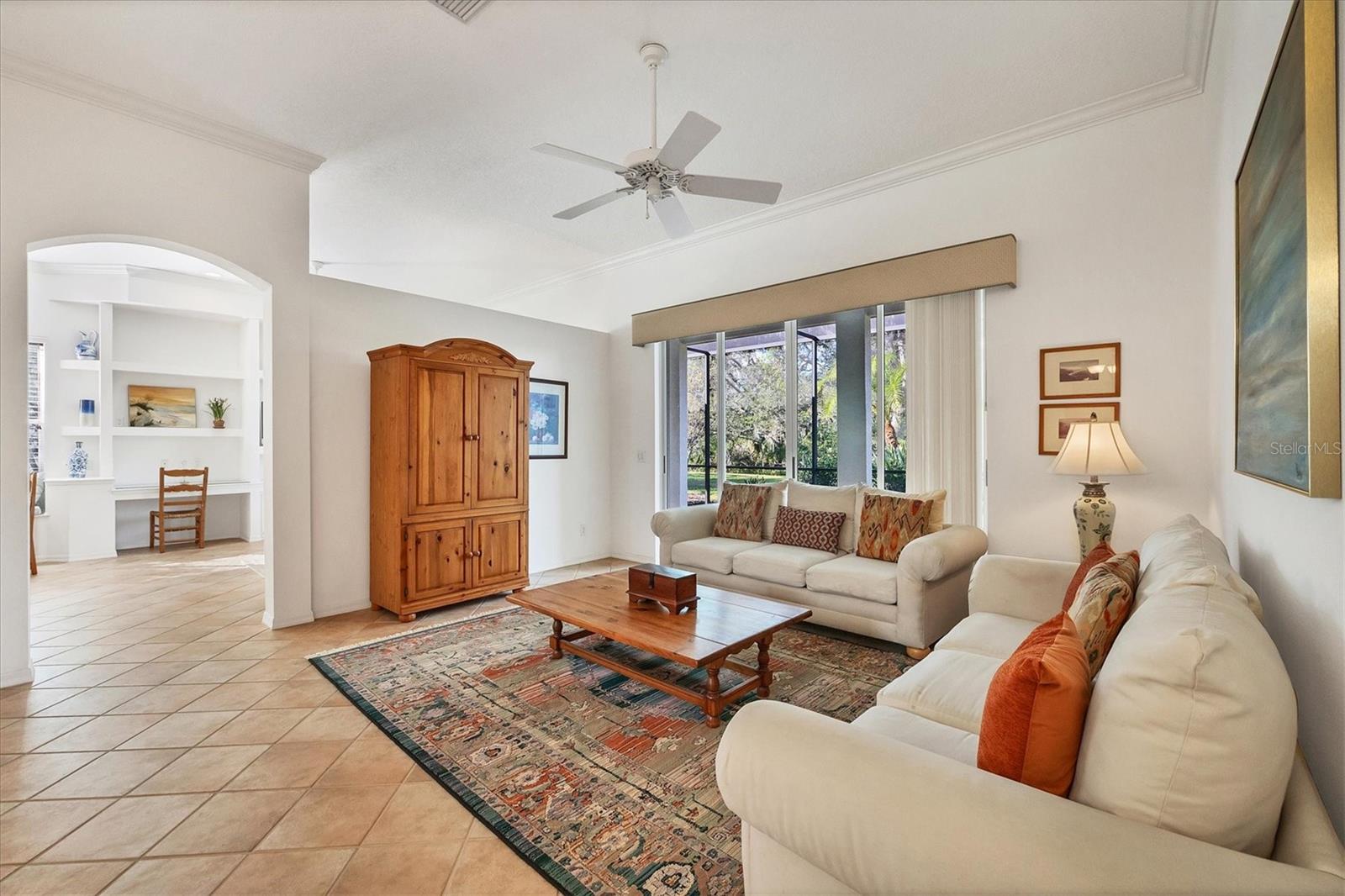 Image 4 of 41 For 6847 Bay Hill Drive