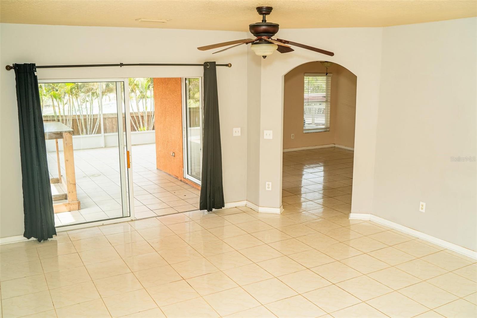 Image 8 of 18 For 731 Cristelle Jean Drive