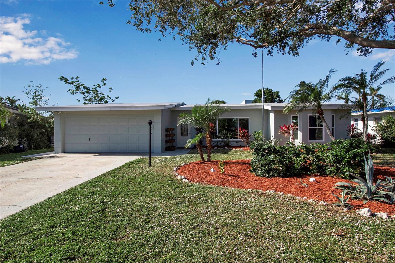 Details for 5866 Wildwood Ave, SARASOTA, FL 34231