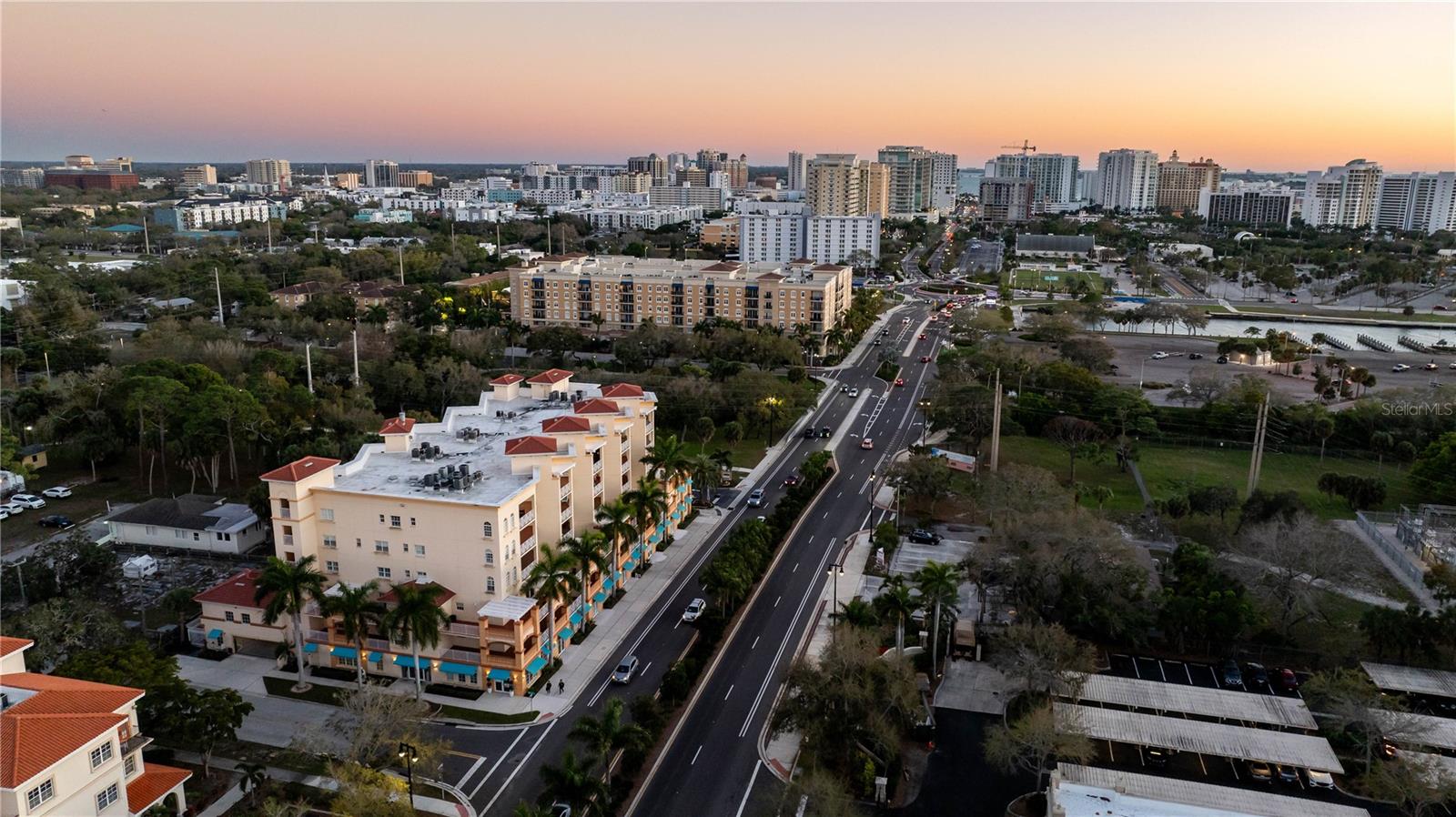 Image 40 of 41 For 1188 Tamiami Trail 305