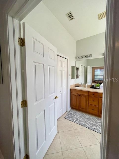 Image 60 of 64 For 121 Savona Way