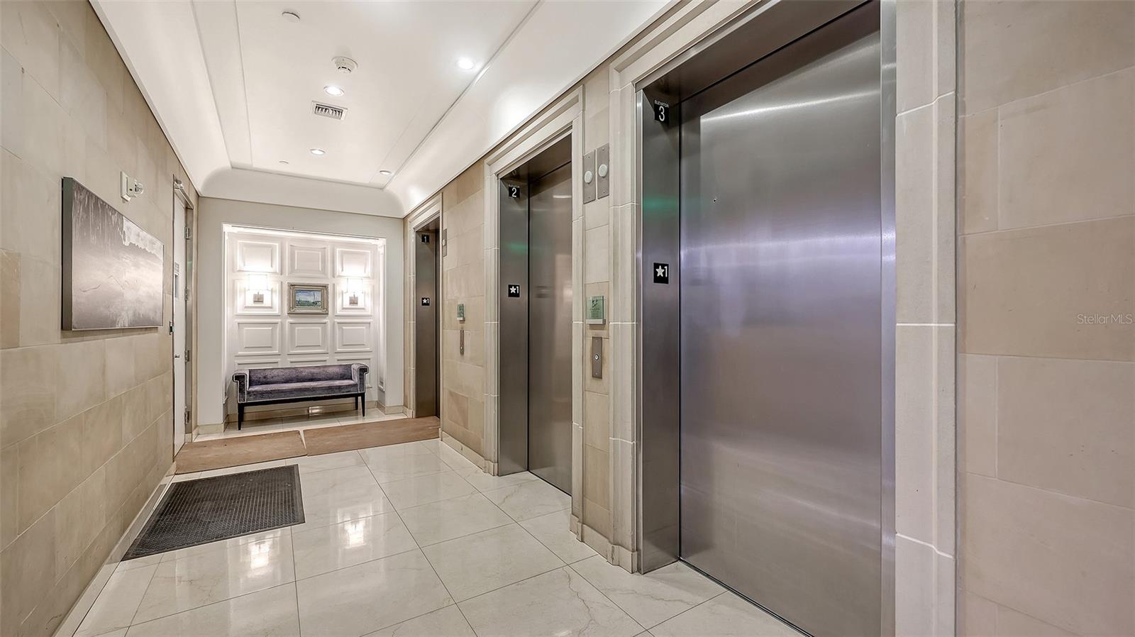 Image 26 of 48 For 1350 Main Street 1007