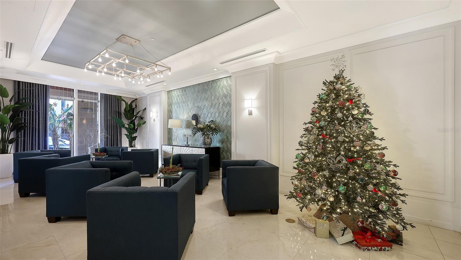 Image 33 of 48 For 1350 Main Street 1007