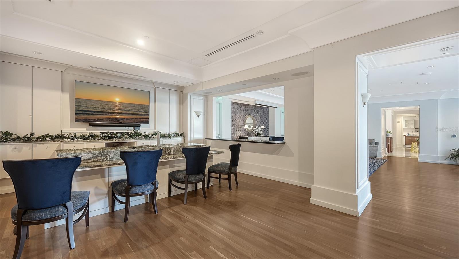 Image 34 of 48 For 1350 Main Street 1007