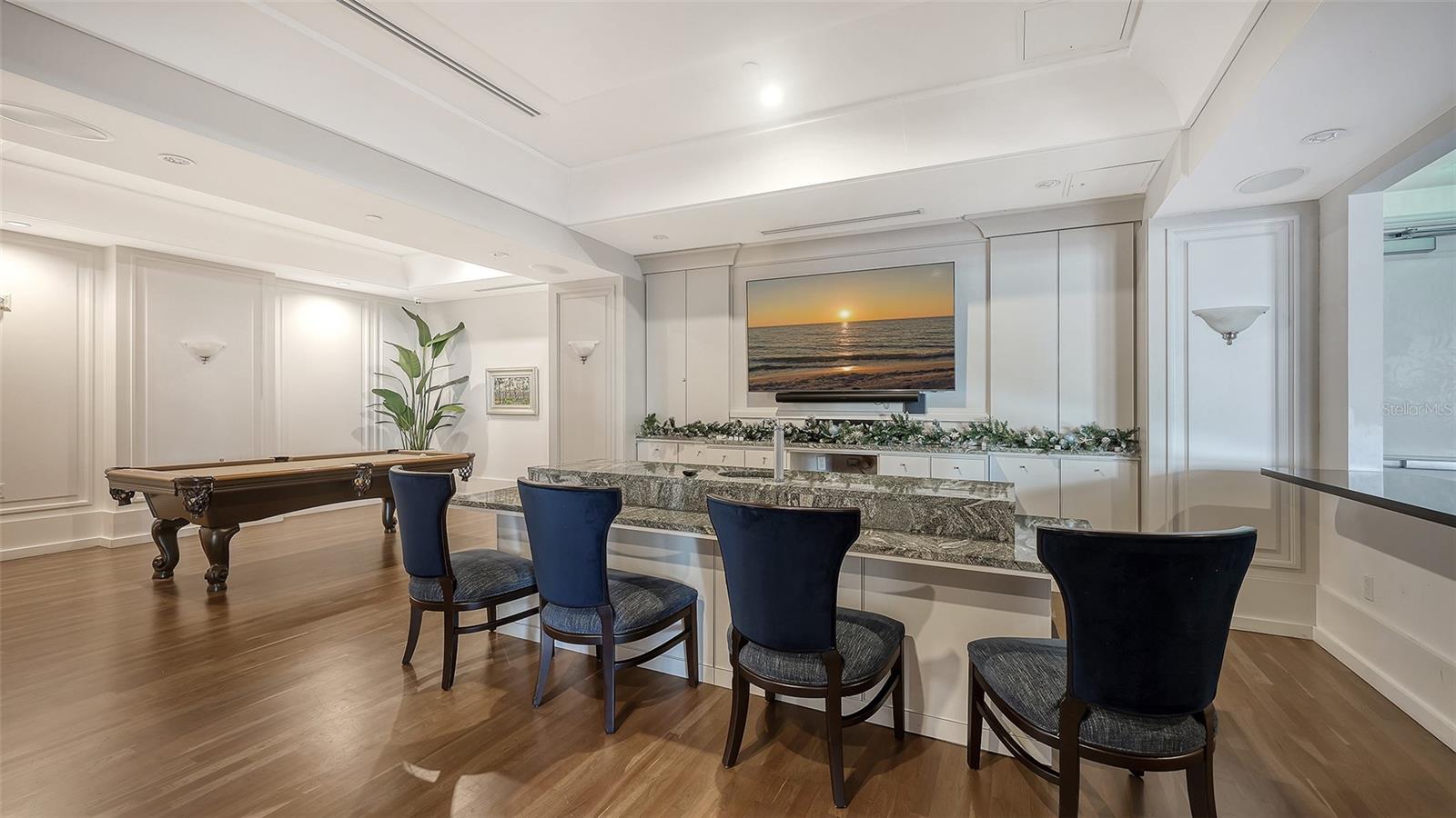 Image 35 of 48 For 1350 Main Street 1007