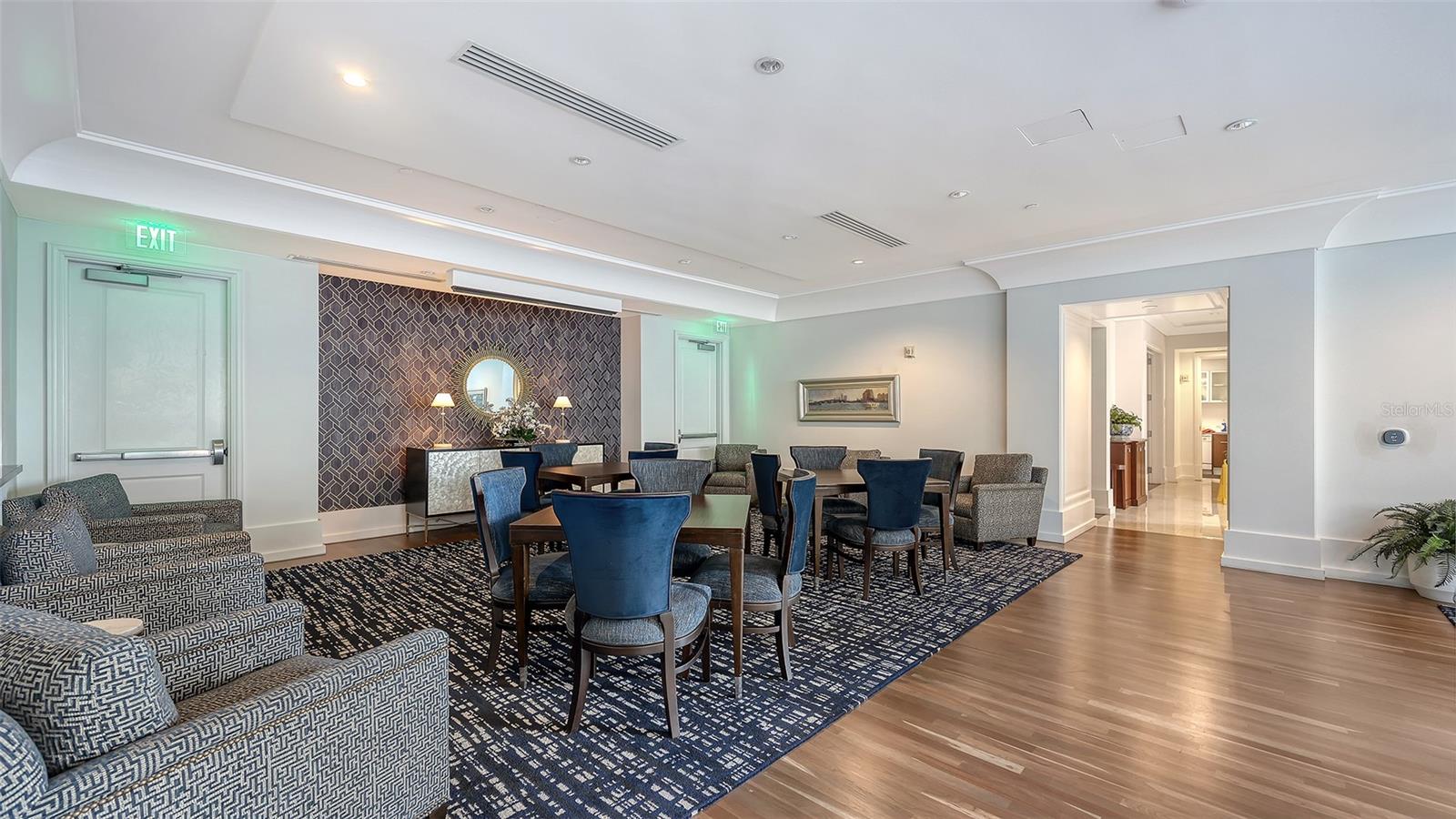 Image 38 of 48 For 1350 Main Street 1007