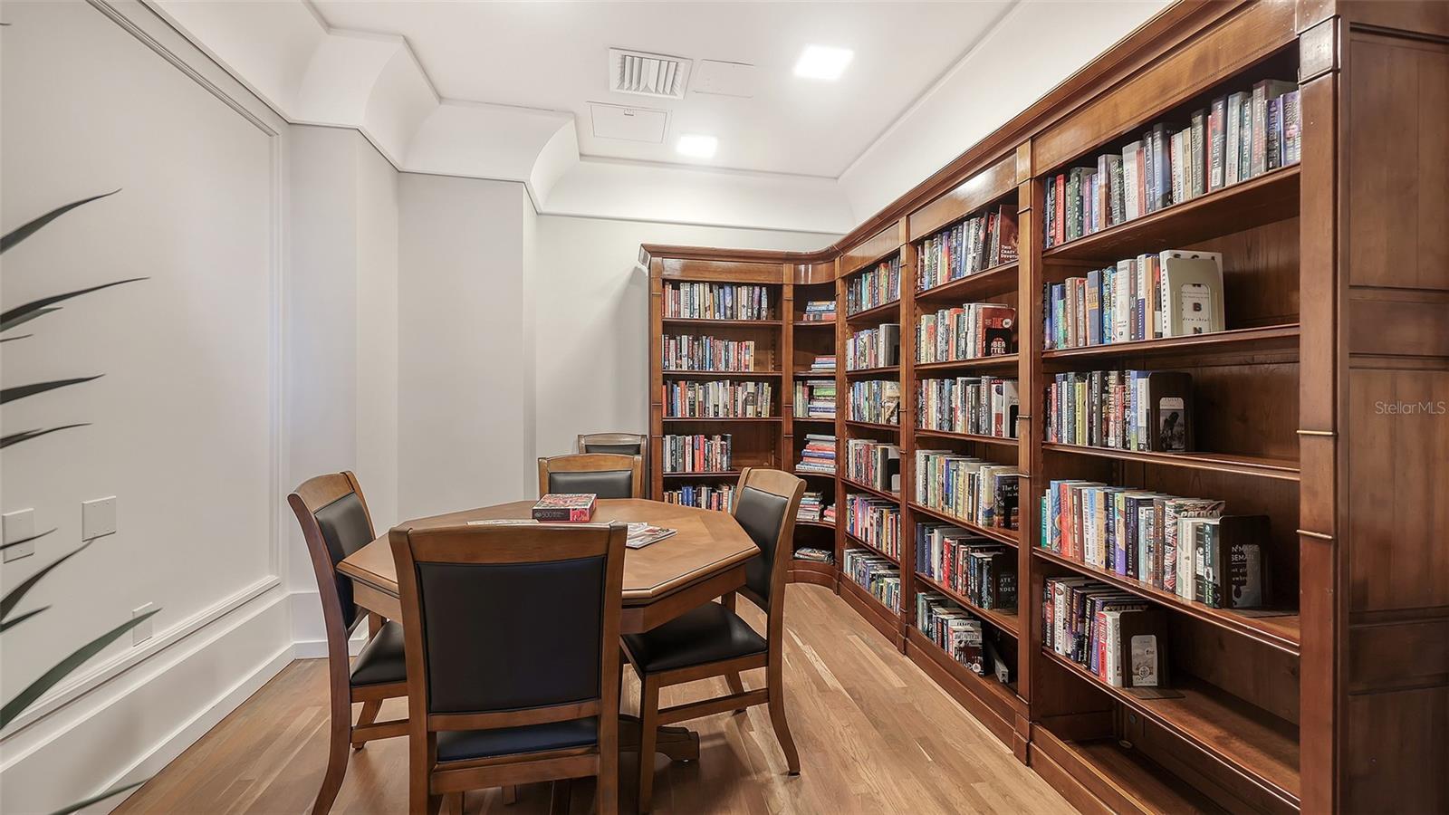 Image 40 of 48 For 1350 Main Street 1007