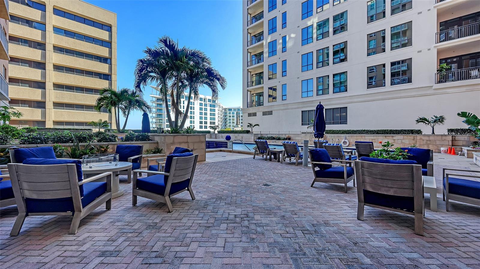 Image 45 of 48 For 1350 Main Street 1007