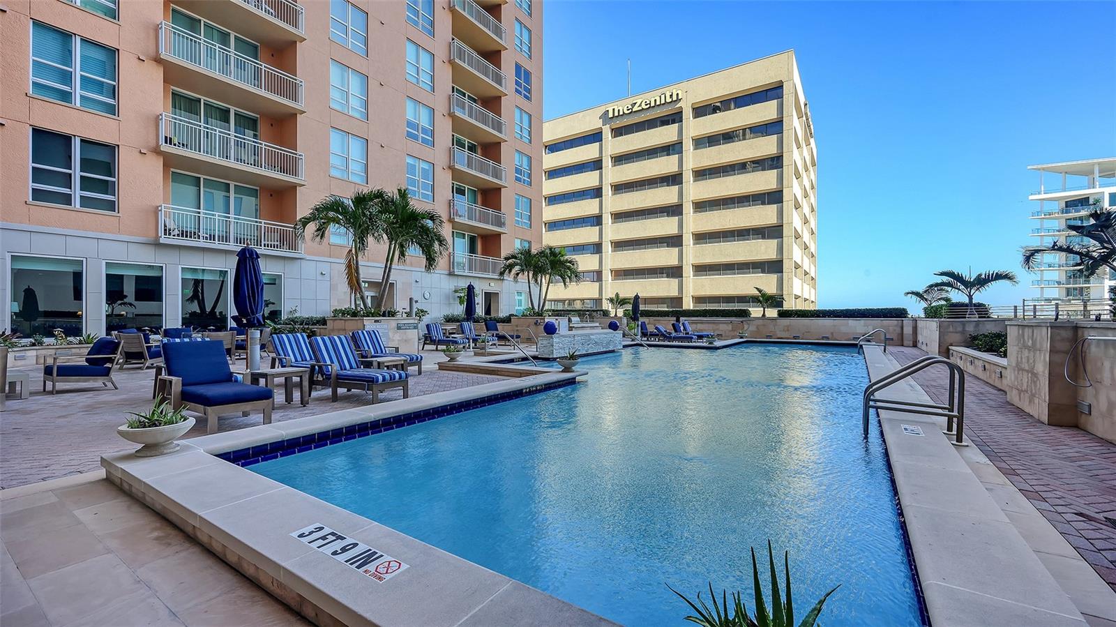 Image 46 of 48 For 1350 Main Street 1007