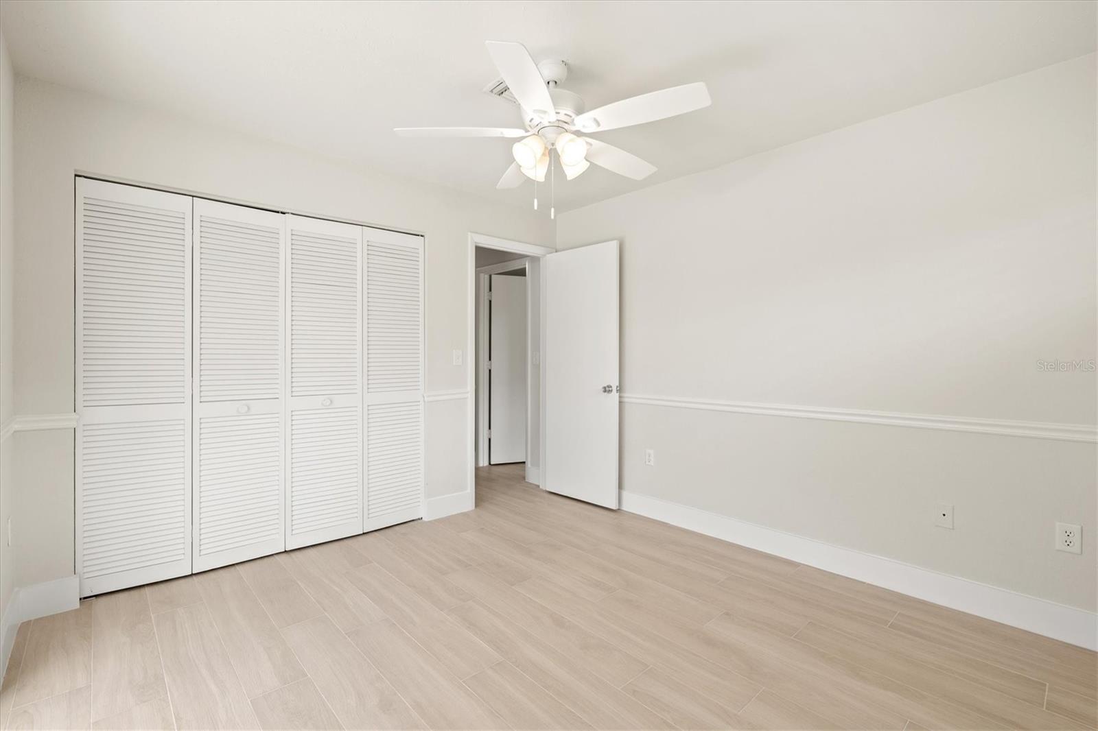 Image 37 of 88 For 482 Rubens Dr E