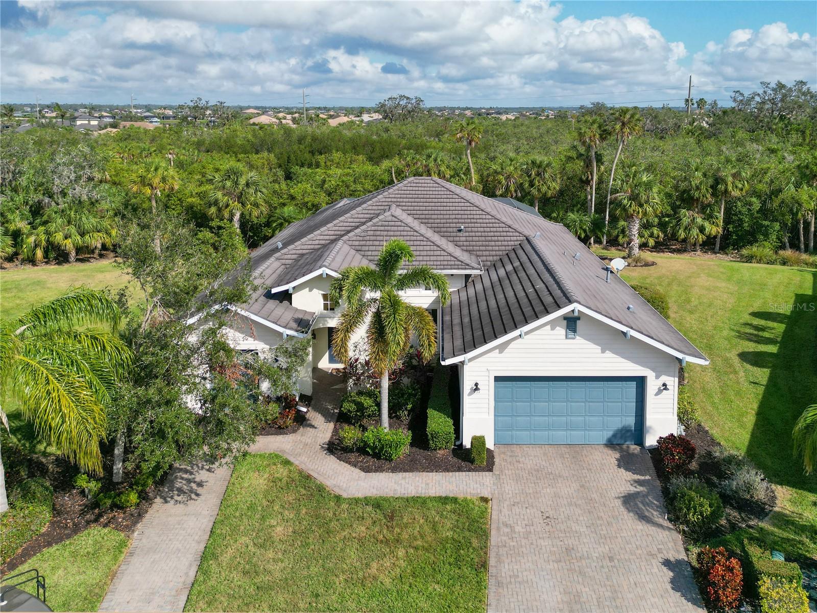 Details for 931 Mangrove Edge Court, BRADENTON, FL 34208