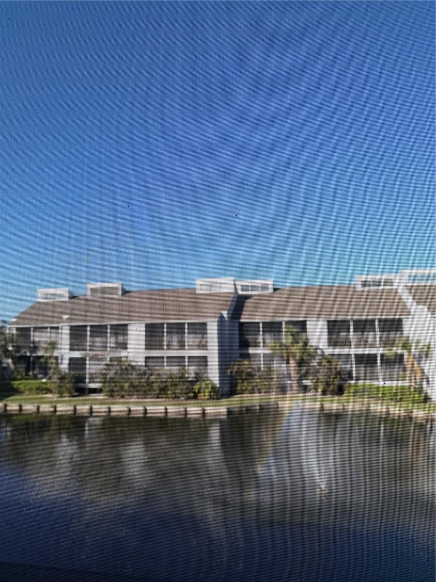 Details for 251 Fenwick Drive 10, VENICE, FL 34285