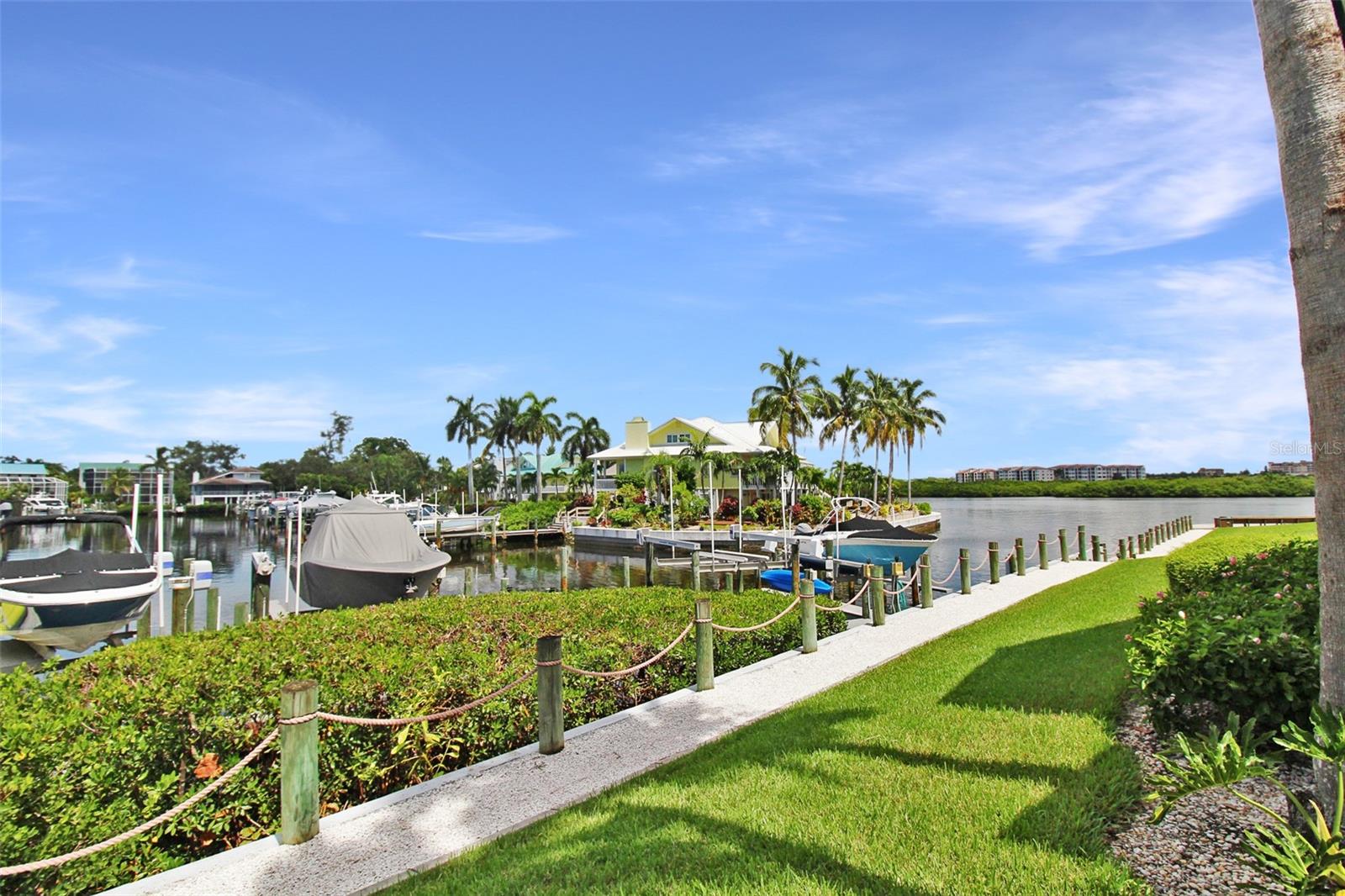 Image 4 of 45 For 1335 Siesta Bayside Drive 1335c