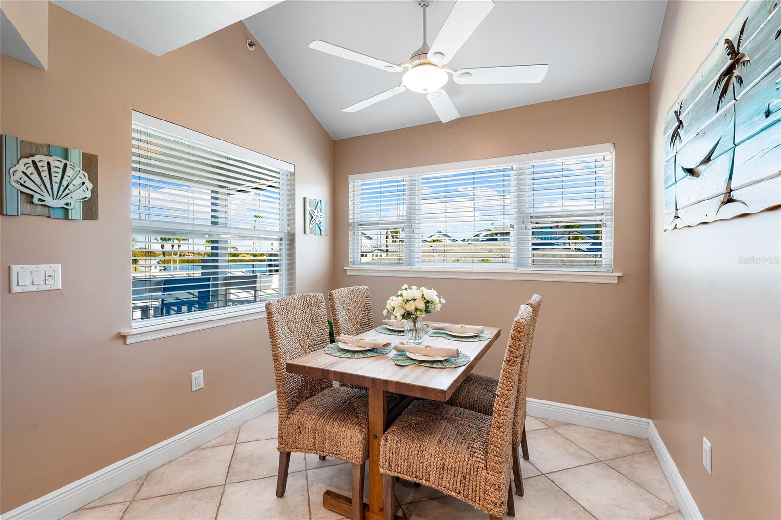 Image 9 of 73 For 1341 Siesta Bayside Drive 1341-b