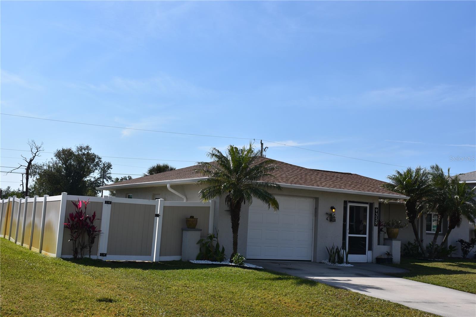 Image 29 of 34 For 9359 Casa Grande Avenue