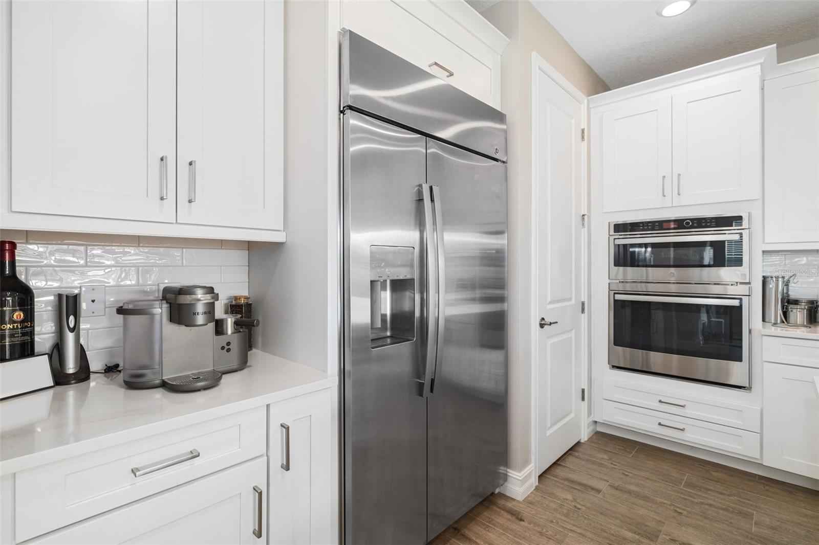 Image 10 of 58 For 1901 6th Street E