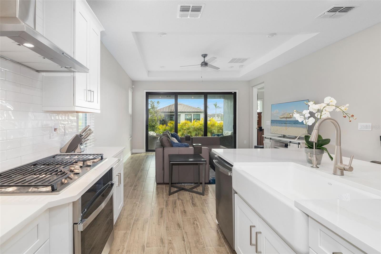 Image 13 of 58 For 1901 6th Street E