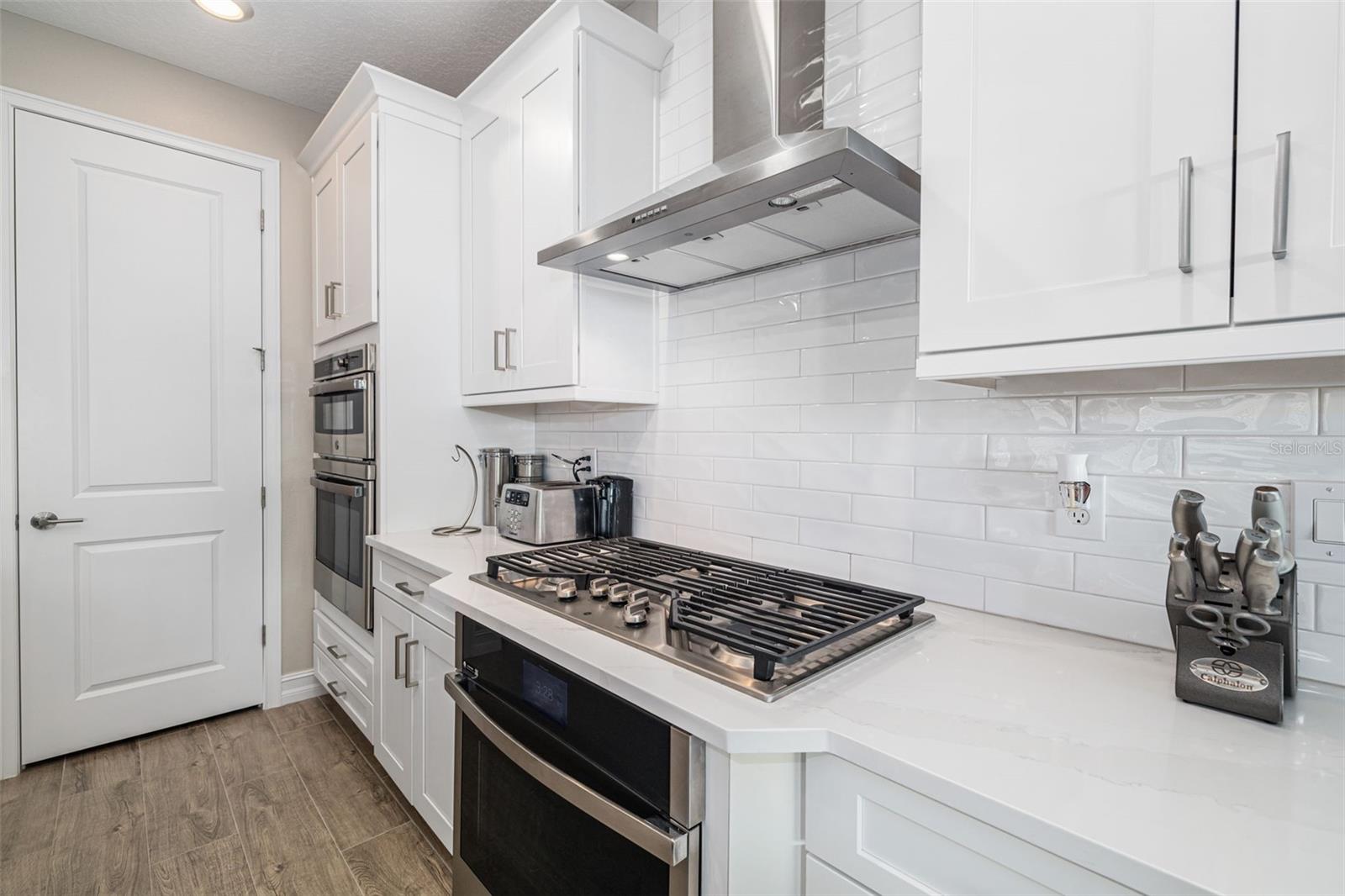 Image 15 of 58 For 1901 6th Street E