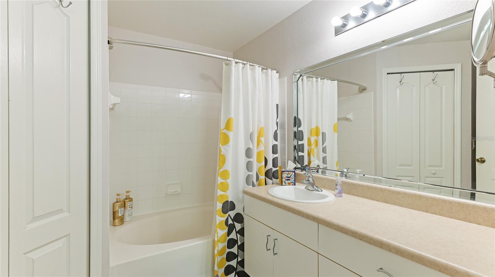 Listing photo id 10 for 4142 Central Sarasota Parkway 1428