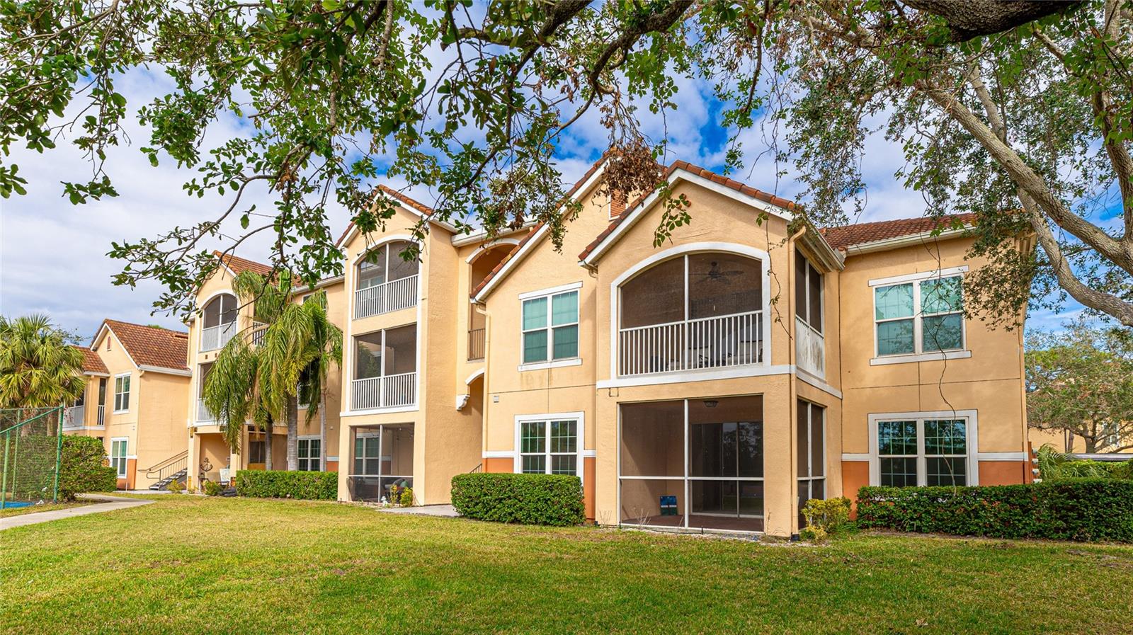 Listing photo id 0 for 4142 Central Sarasota Parkway 1428