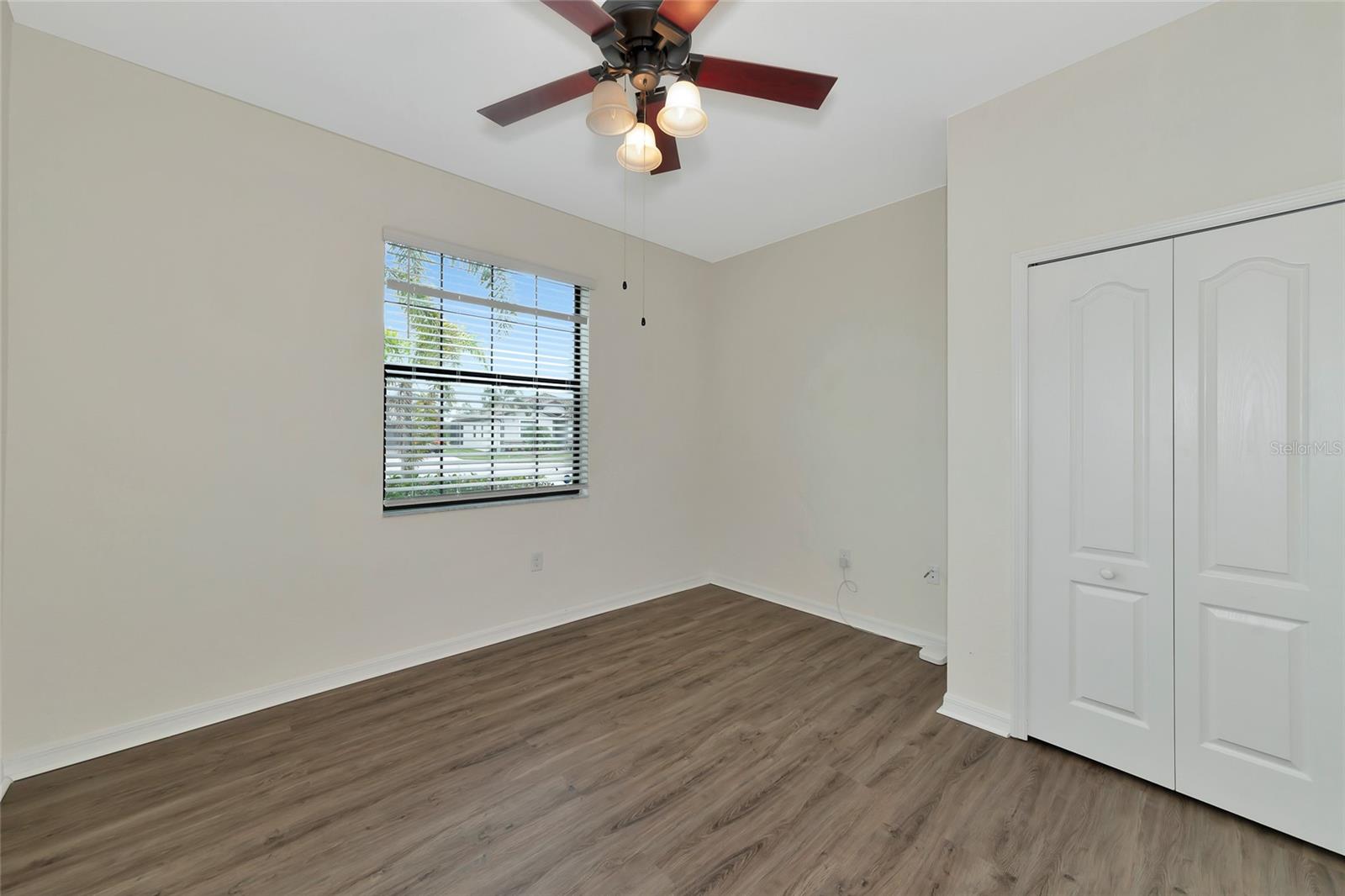 Image 33 of 53 For 20861 Cattail Boulevard