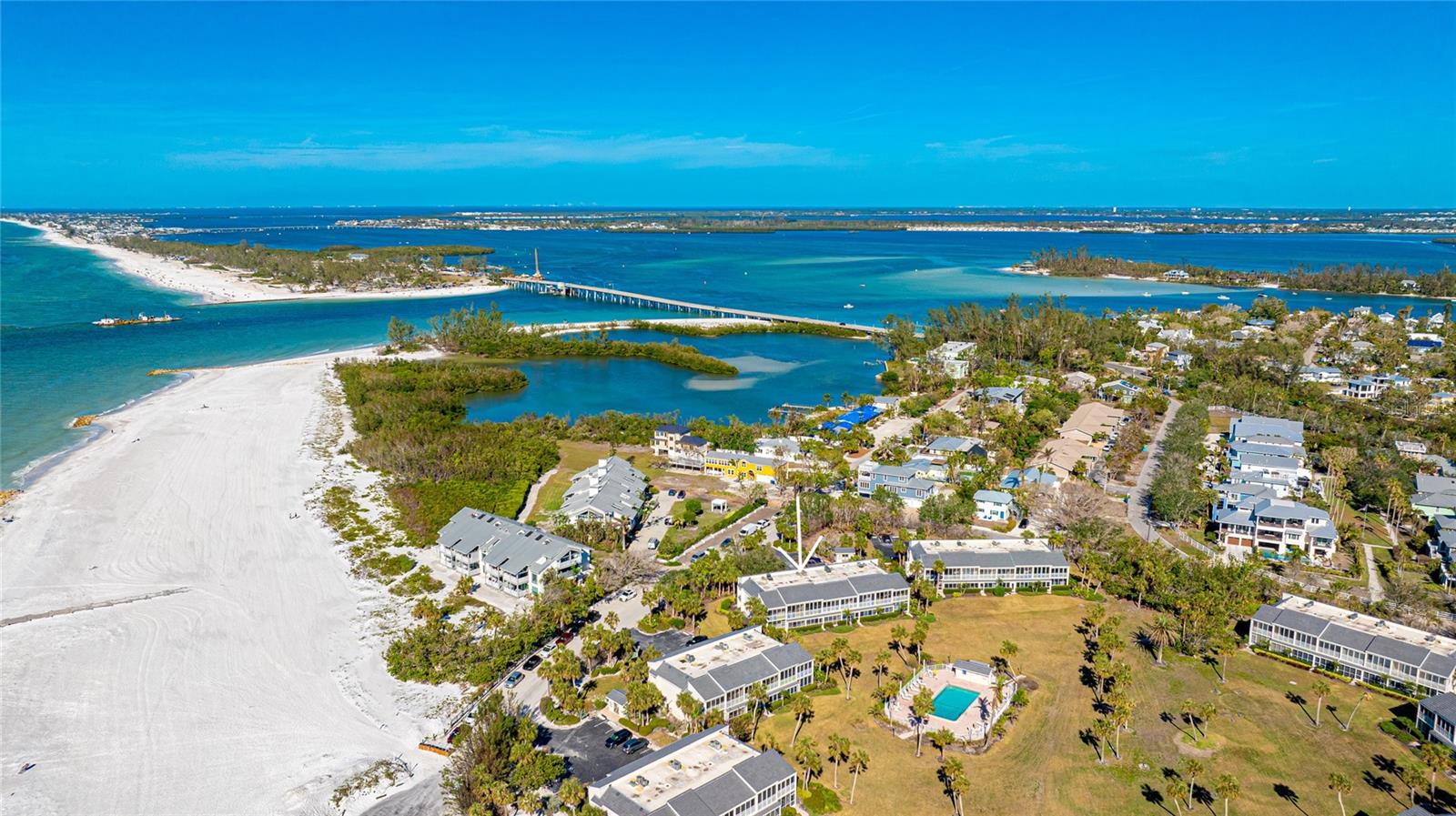 Image 23 of 23 For 7155 Gulf Of Mexico Drive 22