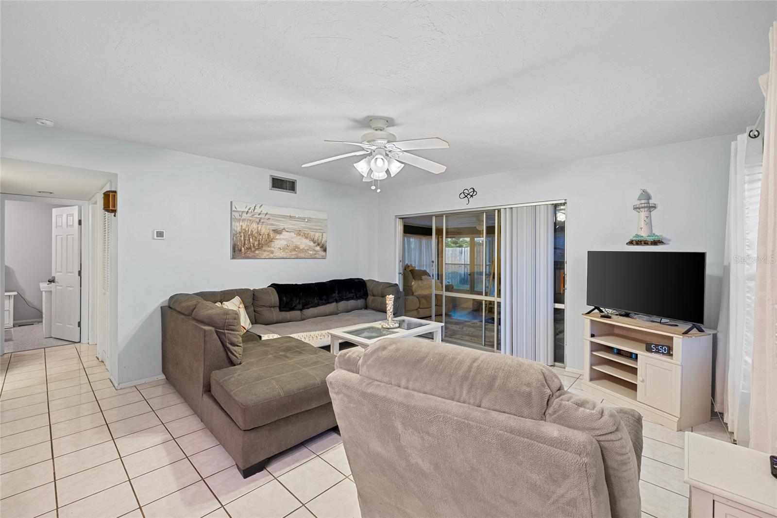 Image 7 of 34 For 8142 Coco Solo Avenue