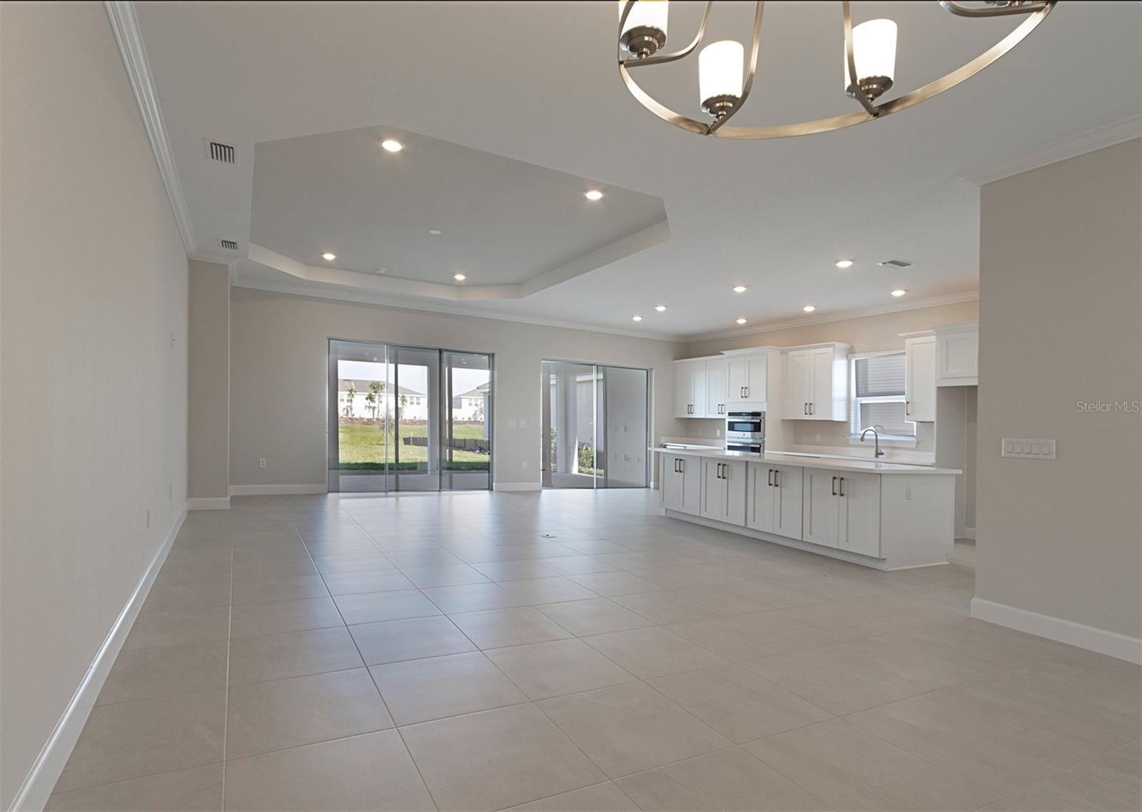 Image 10 of 93 For 16415 Isola Place