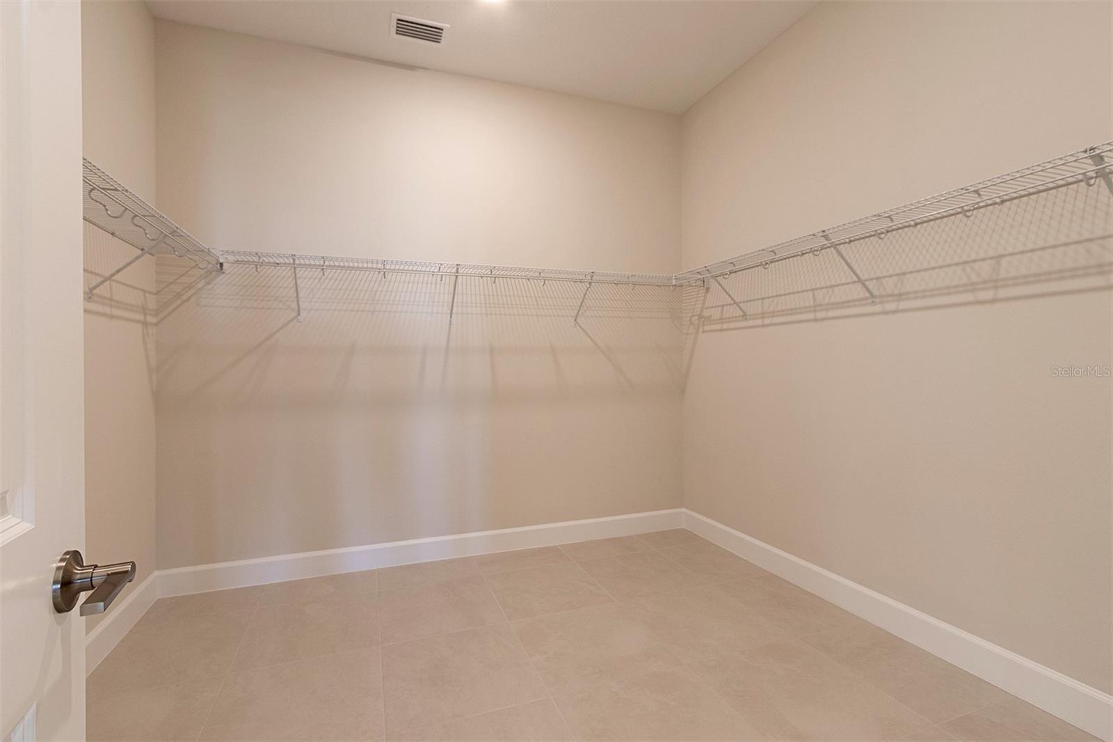 Image 32 of 93 For 16415 Isola Place